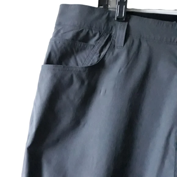 Eddie Bauer cargo pants gray size 38 with a 31in inseam - Picture 5 of 15